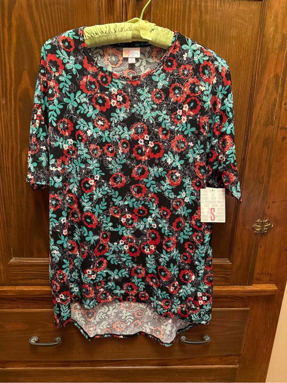 LuLaRoe Black Floral Short Sleeve Crewneck Top with Red & Teal Flowers